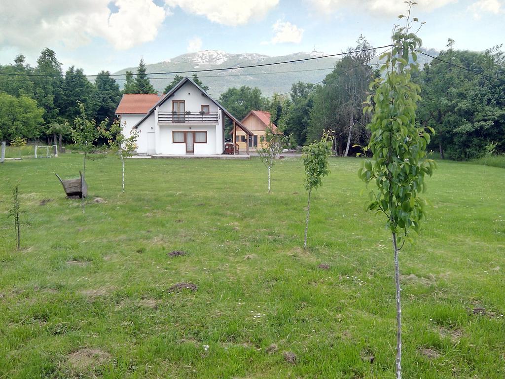 Galesic Apartments & Rooms Korenica Dış mekan fotoğraf